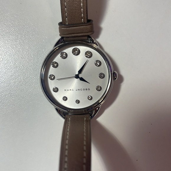 Marc Jacobs Watch - Picture 3 of 5